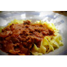 Cintas de pasta a la boloñesa