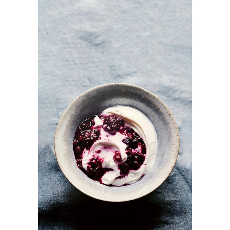 Yogurt con mermelada